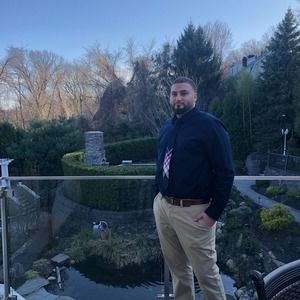 Meet your Posher, Husam